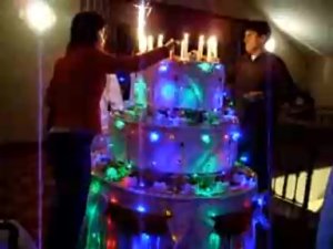 большой торт сюрприз на частном юбилее