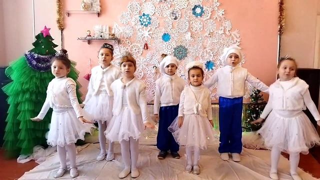 Вокальный ансамбль Капельки Зимушка хрустальная