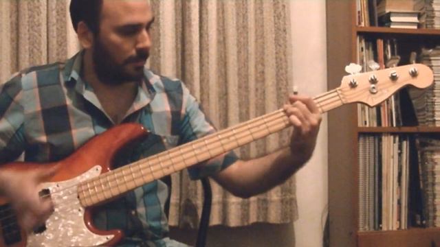 Fender American Deluxe Precision Bass. смотреть онлайн