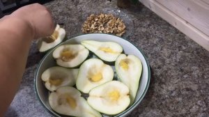 ?ГРУШИ ЗАПЕЧЁННЫЕ в ДУХОВКЕ с ОРЕХАМИ,МЁДОМ и МОРОЖЕНЫМ ?