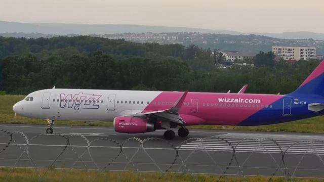 wizz air, Iași-Milan airbus a321 loud takeoff at Iasi Airport смотреть онлайн