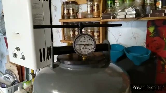 Свинина тушёная в автоклаве. ( тушёнка свиная)?? Очень вкусно.
