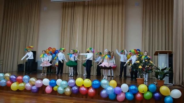 Танцевальный кружок "Радуга" смотреть онлайн