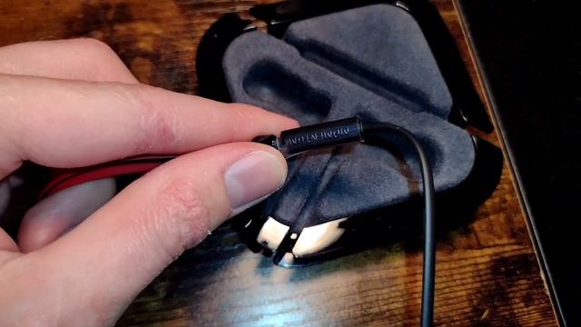 Sennheiser Momentum in-ear wired Earbuds - Unboxing and First Impressions смотреть онлайн