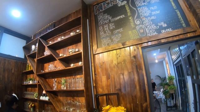 Корейское кафе. Продажа картин и чая. Сувениры Дананг Вьетнам Da Nang Vietnam Гид. Фотосессии