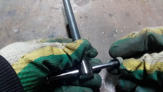 Струбцина своими руками. Струбцина из профильной трубы 20 на 20. Простая и удобная струбцина.
