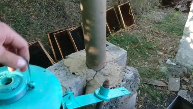 Топлю воск. Сделал новый воскопрес.
