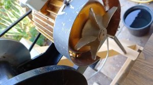 Токарный станок по дереву. Самодельный :) WOODTURNING