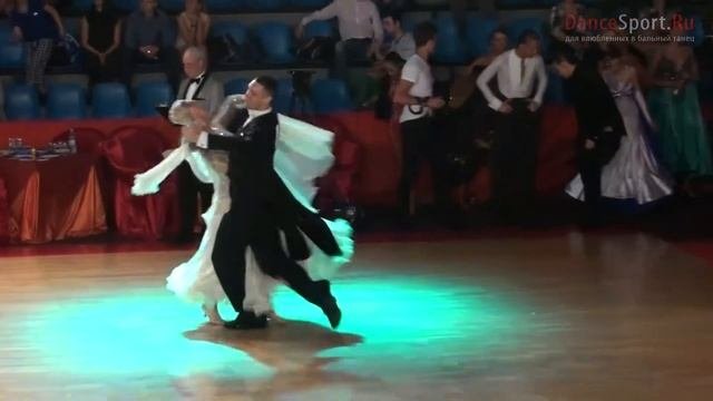 Умнов Николай - Умнова Татьяна, 1/4 Viennese Waltz