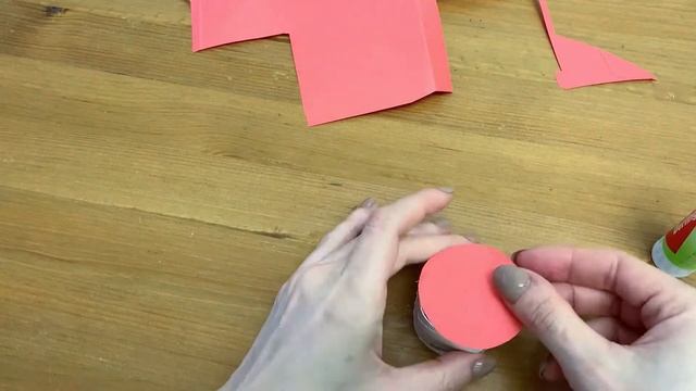 Лучшие поделки на 8 марта. Простой букетик роз из бумаги. смотреть онлайн