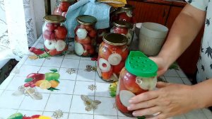 Маринованные помидоры  с луком на зиму-объедение!!! 2 рецепта/ выпивается весь маринад!!!