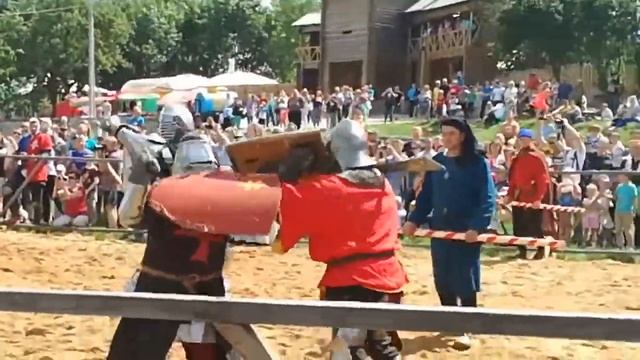 ВОТ ЧТО ЗНАЧИТ РЫЦАРЬ С ТОПОРОМ !!! смотреть онлайн