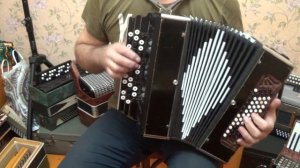 Тульский баян (54х60, двухголосный), выпущен "Тульской гармонной артелью" в 50-х годах XX века.