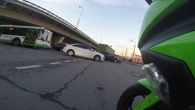 Мотопрохват по москве с друзьями смотреть онлайн