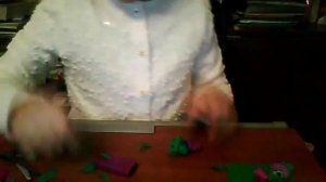 как делать кактус из пластилина и гафрированной бумаги?