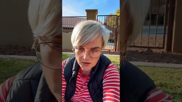 Нова стрижка Я скучаю за Україною смотреть онлайн