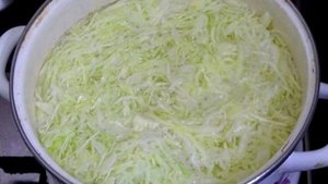 Запеканка с рисом, фаршем и капустой