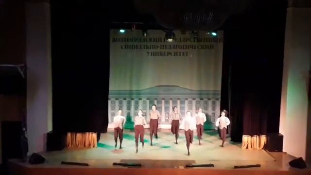 Заезд гостей. Танец. Arrival of guests. Russian. Dance