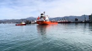 Танкер Ocean Mariner заходит в порт Батуми: ASMR. Звук морского порта