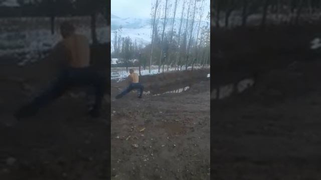 ТРЕНИРОВКИ МОНАХОВ ШАОЛИНЬ смотреть онлайн