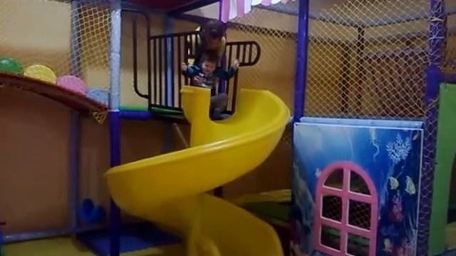 боится съехать с горки смотреть онлайн