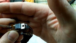 Ремонт зарядного для телефона от прикуривателя.