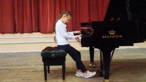 С  Геллер  "Странная история"