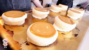 Мягкий и нежный! Как приготовить блины-суфле с клубникой, матча и крем-брюле!