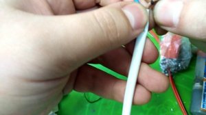 Как снять изоляцию с проводов?