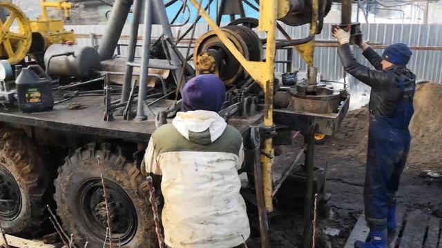 Бурение на воду с промывкой. Поиск чистой воды. Энгельс, март 2019. смотреть онлайн