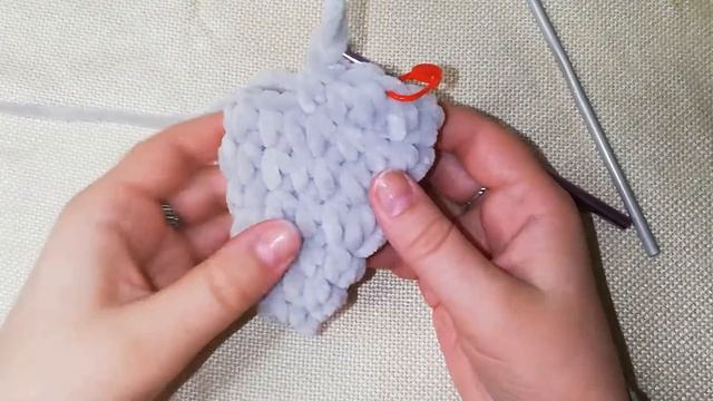 Полустолбик с  накидом из плюшевой пряжи. Ажурное вязание плюша