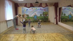 Игра гимнастика для малышей. Ручки вверх и потянуться