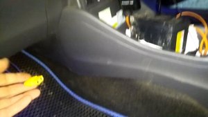 Как прикурить Prius не открывая капот и багажник