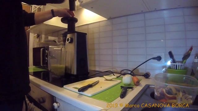 2019_0115 Frutta con Estrattore Hotpoint-Ariston SJ 4010 AX1 [Hd 720] смотреть онлайн