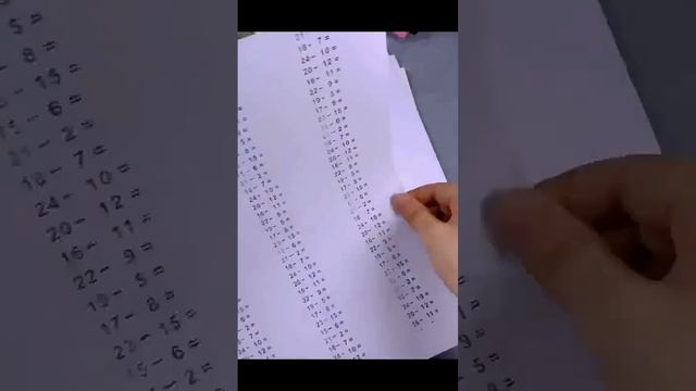 Ролик для печати задач по математике, решение сложений и вычитаний на бумаге