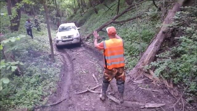 Михаил Башкатов джиппингует в Трофи-лайф: дебри, броды и бездорожье! смотреть онлайн