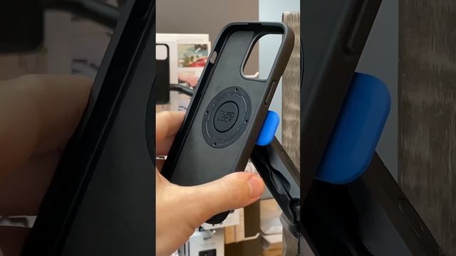 Чему доверить iPhone 14 pro max? #quadlock #iphonemount #spconnect #креплениетелефона