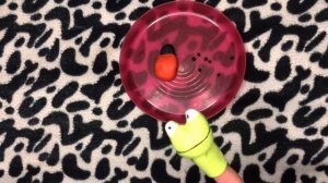 Поделка из пластилина с Квакой? и Степашкой?