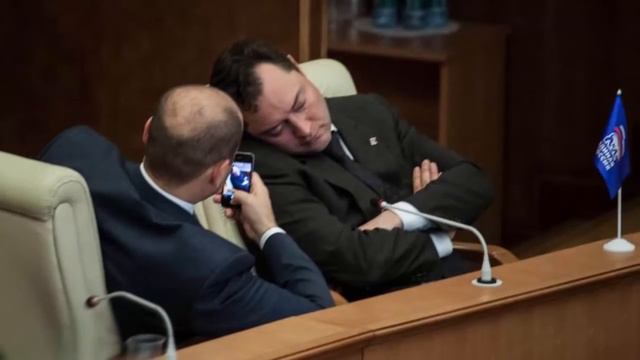 Тяжкий труд депутатов Госдумы смотреть онлайн