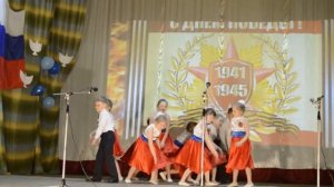 #танец "Я живу в России"