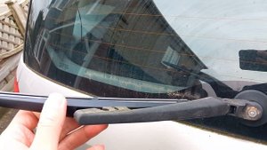 Rear Windscreen Wiper Change- Suzuki SX4