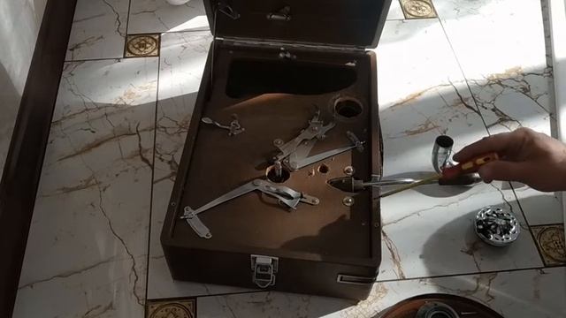 Редкость. Новый патефон Молот. Распаковка. Разборка. Устройство. смотреть онлайн