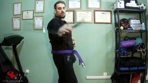 Nunchaku lezione n°8: ROTAZIONI TORNADO SUI POLSI ?? ВРАЩЕНИЯ ТОРНАДО НА ЗАПЯСТЬЕ.mp4