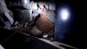 Ремонт течи водопровода в квартире бандажными хомутами своими силами