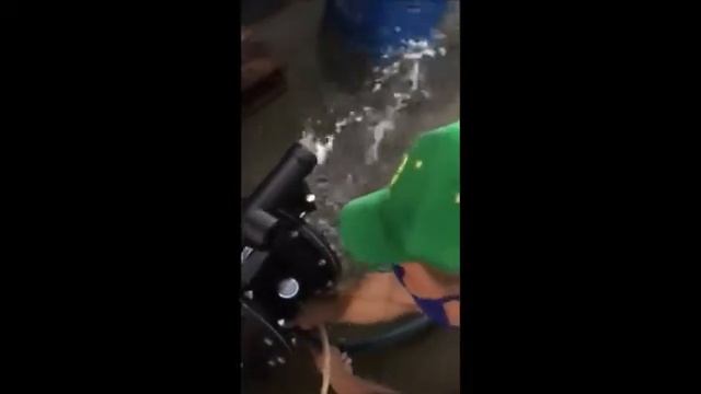 Test Diaphragm Pump BSK - Bơm màng khí nén (USA) смотреть онлайн