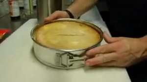 Removing Cheesecake From The Pan