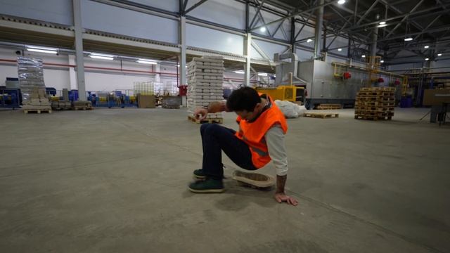 Как перерабатывают 450 тонн макулатуры в месяц?