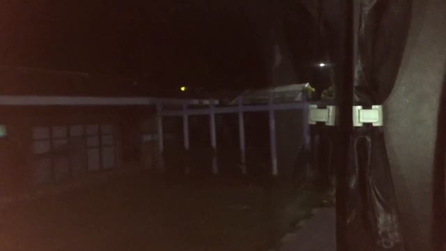 9+ Hours on a Sleeper Bus Across Java | Sinar Jaya Suites Class смотреть онлайн