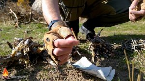 Как развести костёр в очень ветреную погоду.