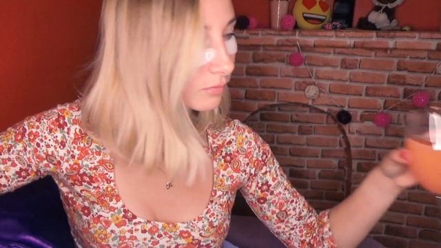 АСМР? УСПОКАИВАЮ ПОДРУЖКУ, БРОСИЛ ПАРЕНЬ. смотреть онлайн